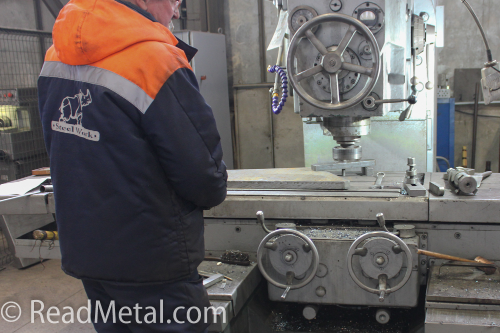 На Steel Work есть разнообразные станки для обработки металла Кривой Рог